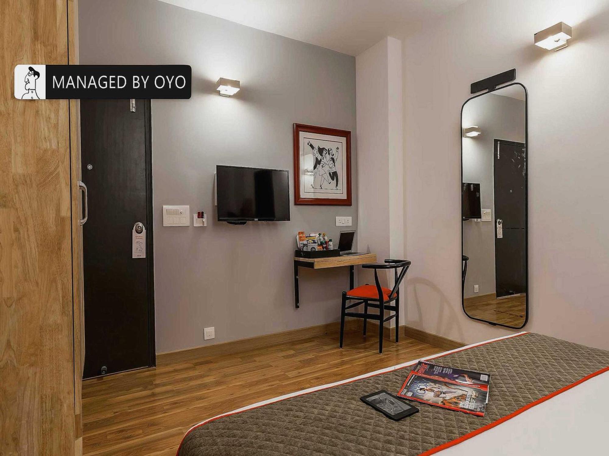 Hotel Gautam Residency ニューデリー エクステリア 写真
