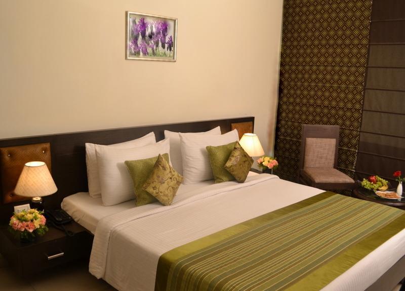 Hotel Gautam Residency ニューデリー エクステリア 写真
