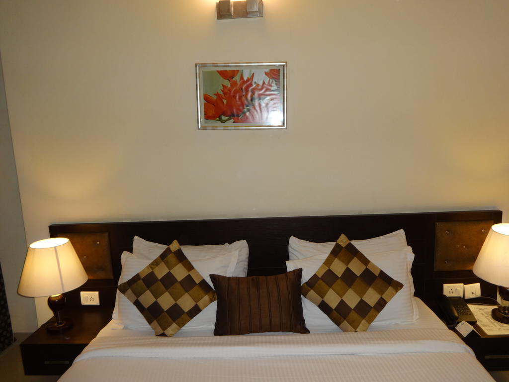 Hotel Gautam Residency ニューデリー 部屋 写真